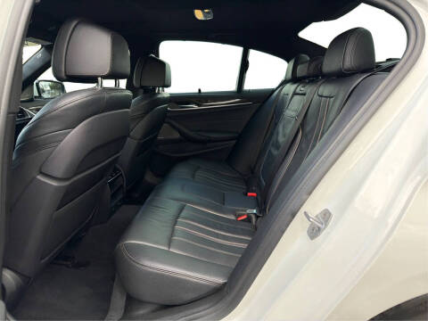 2019 BMW 5 Series 540i