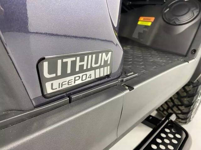 2025 Evolution MAVERICK 4 PLUS