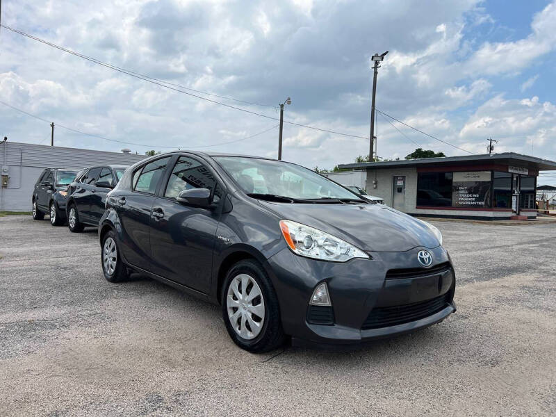 2014 Toyota Prius c Three
