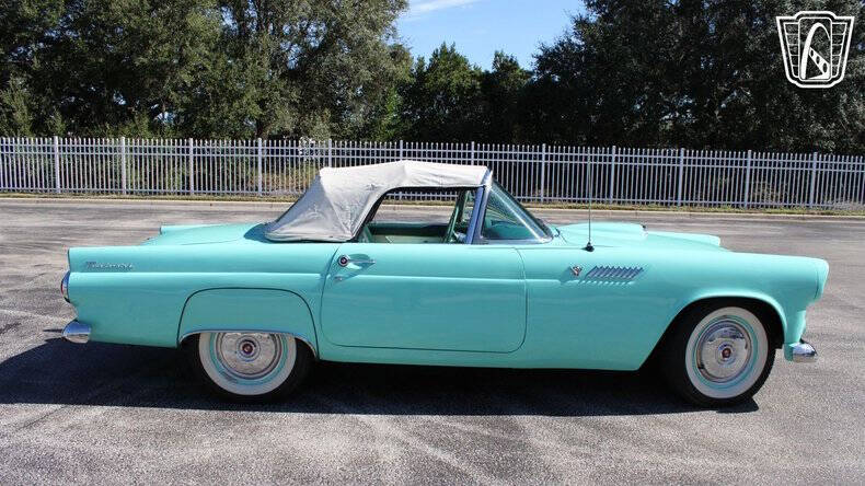 1955 Ford Thunderbird