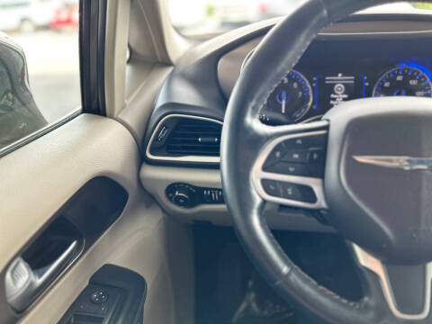 2019 Chrysler Pacifica Touring L