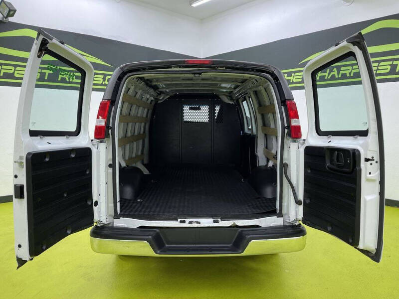 2022 Chevrolet Express 2500