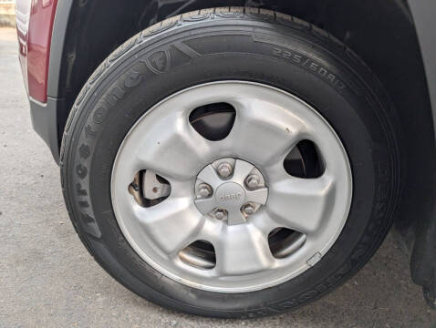 2017 Jeep Cherokee Sport