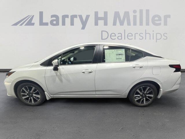 2025 Nissan Versa SV