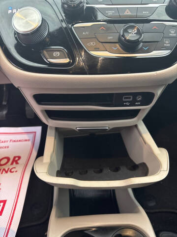 2017 Chrysler Pacifica Touring