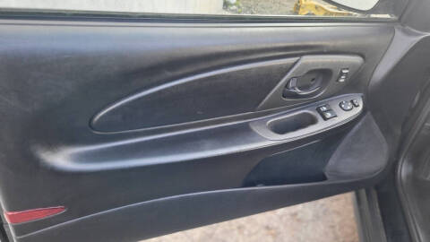 2000 Chevrolet Monte Carlo LS