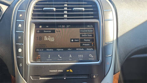 2019 Lincoln Nautilus Select