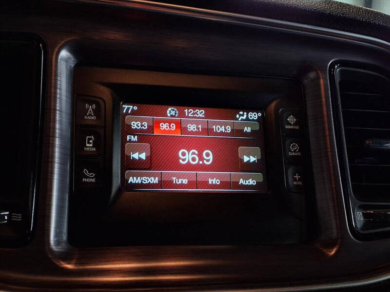 2017 Dodge Challenger SXT