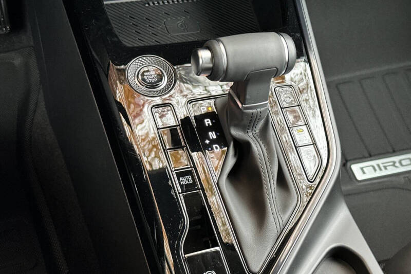 2025 Kia Niro EX