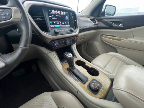 2017 GMC Acadia Denali