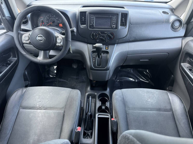 2013 Nissan NV200 SV