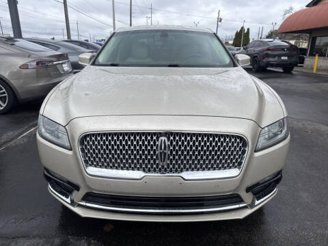 2017 Lincoln Continental Premiere
