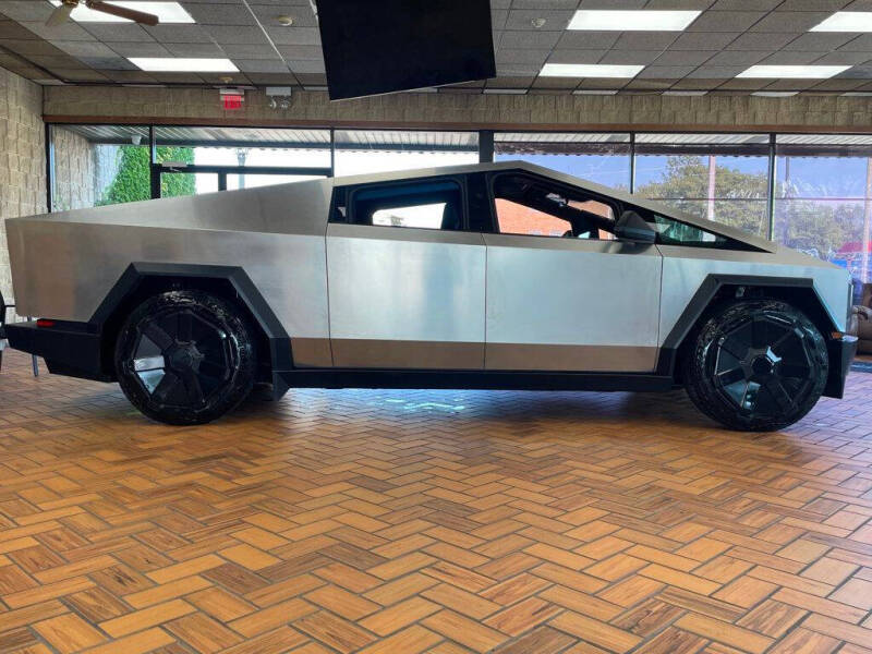 2024 Tesla Cybertruck