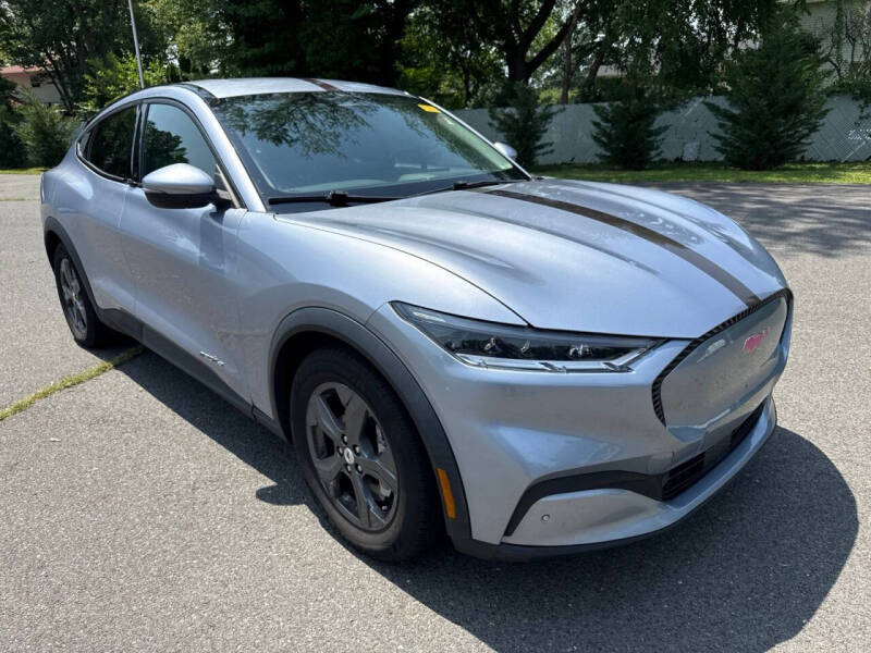 2022 Ford Mustang Mach-E Select