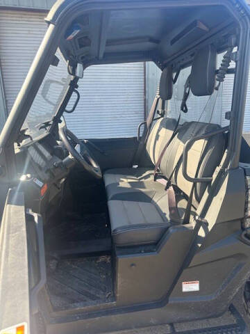 2025 Axis 750 4X4
