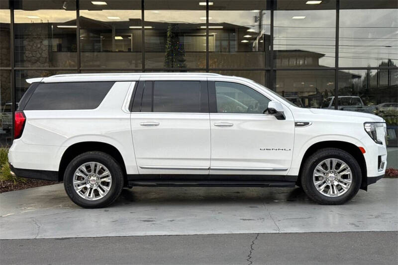 2022 GMC Yukon XL Denali