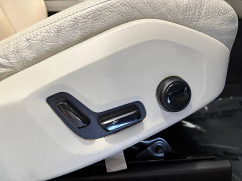 2019 Volvo XC60 T5 Momentum