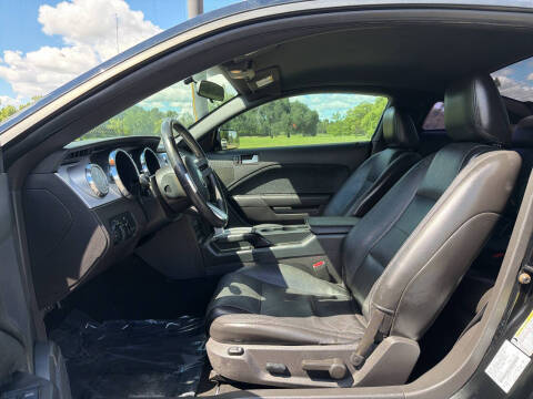 2007 Ford Mustang V6 Deluxe