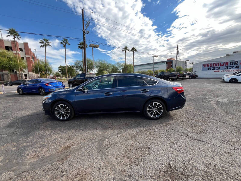 2017 Toyota Avalon XLE