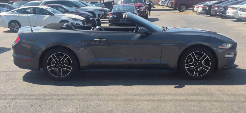 2020 Ford Mustang