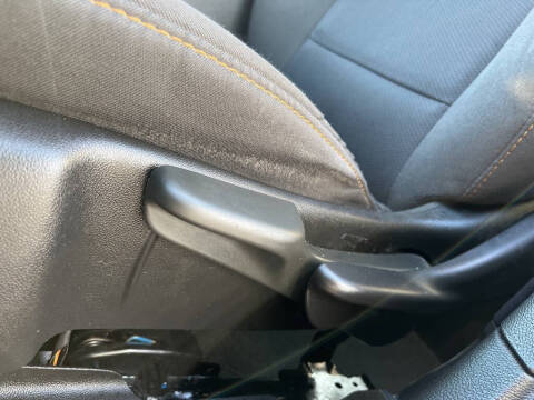 2017 Chevrolet Cruze LS Auto