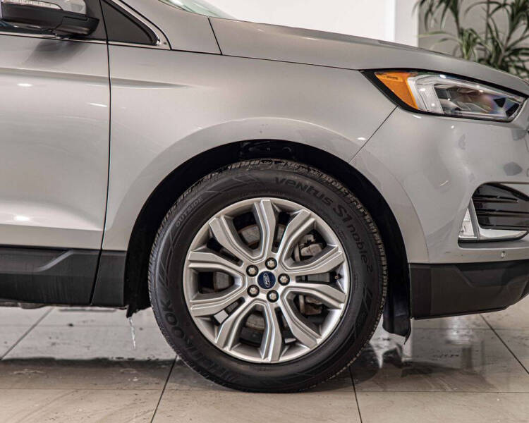 2022 Ford Edge Titanium