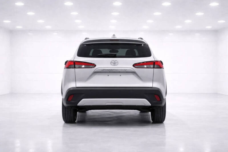 2025 Toyota Corolla Cross XLE