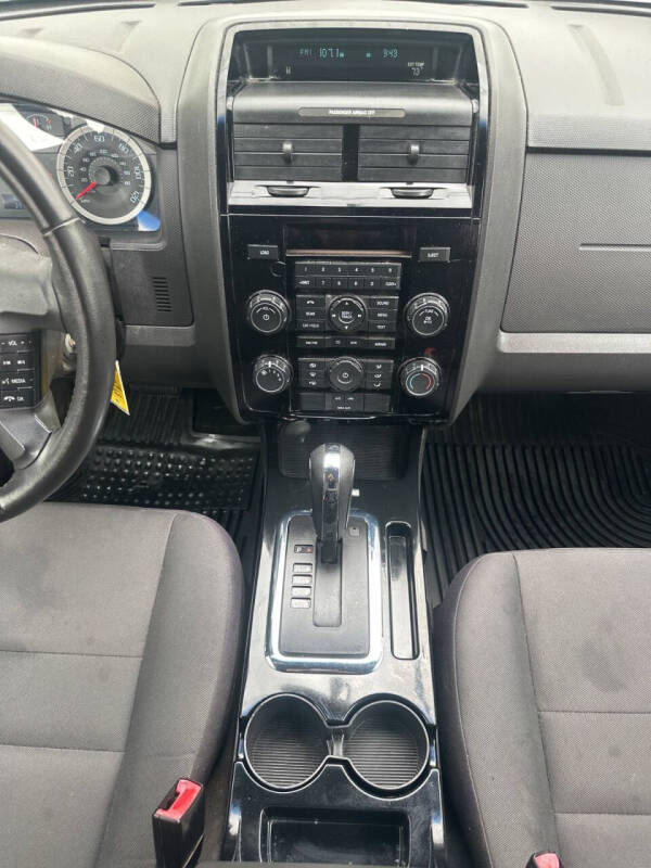 2011 Ford Escape XLT