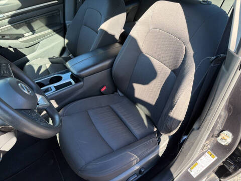 2021 Nissan Altima 2.5 SV