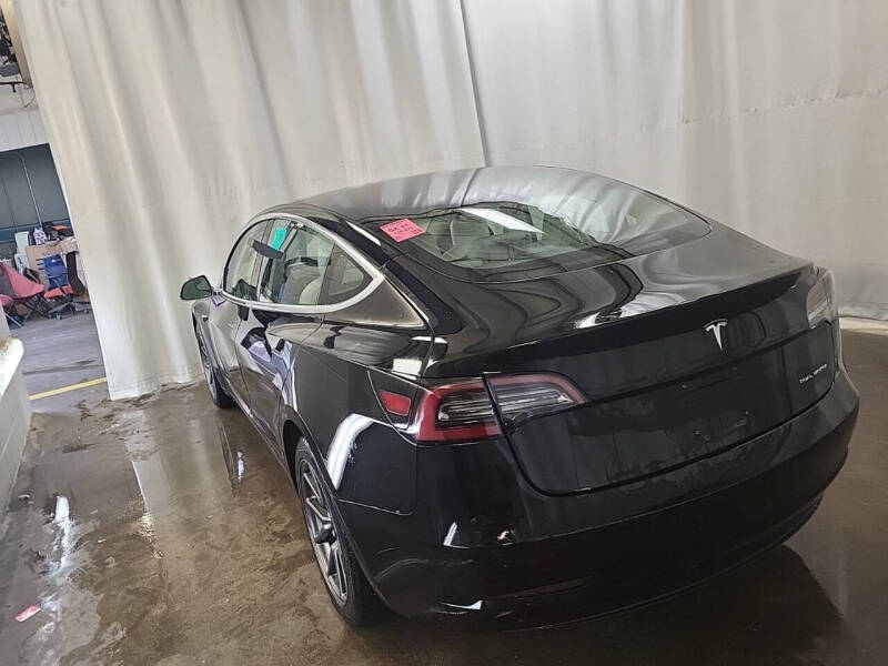 Used 2018 Tesla Model 3 AWD with VIN 5YJ3E1EB8JF184332 for sale in Rockford, IL