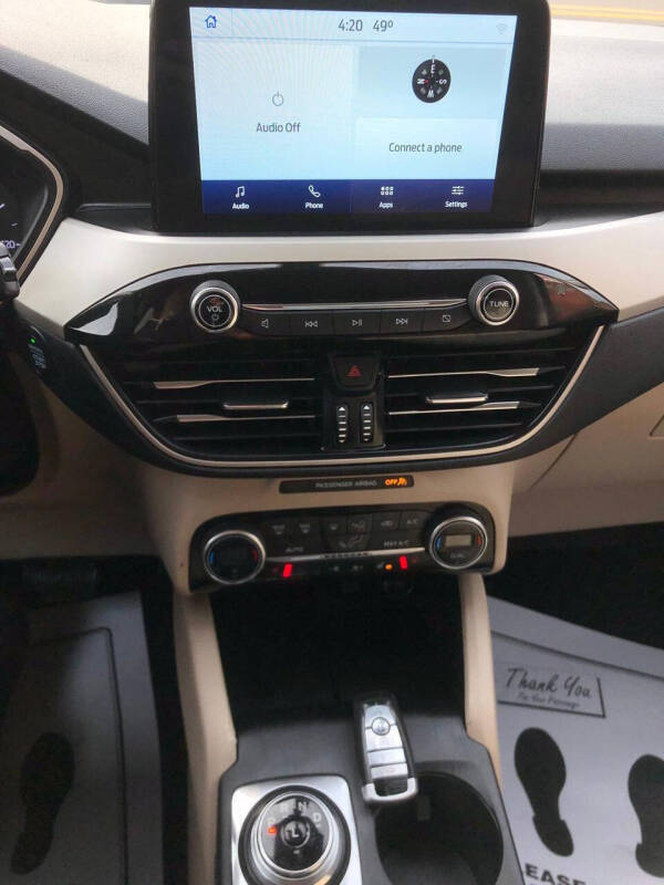 2021 Ford Escape SE