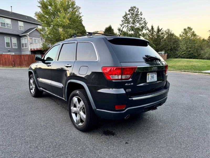 2011 Jeep Grand Cherokee Overland photo 7