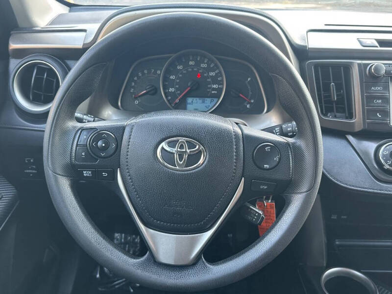2014 Toyota RAV4 LE