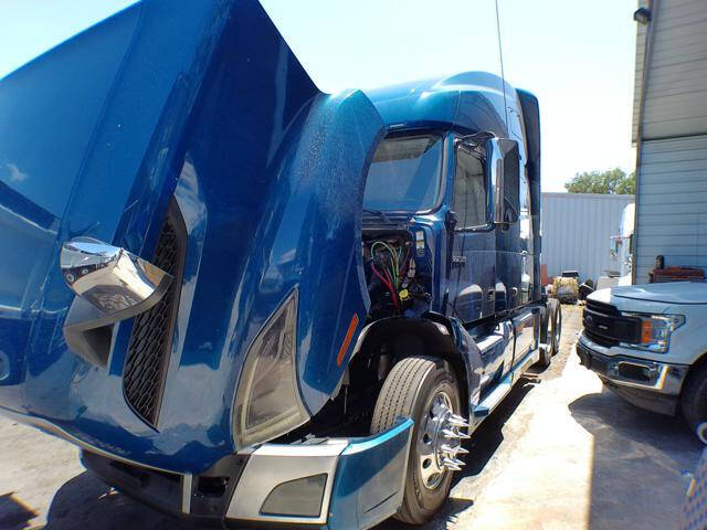 2023 Volvo VNL