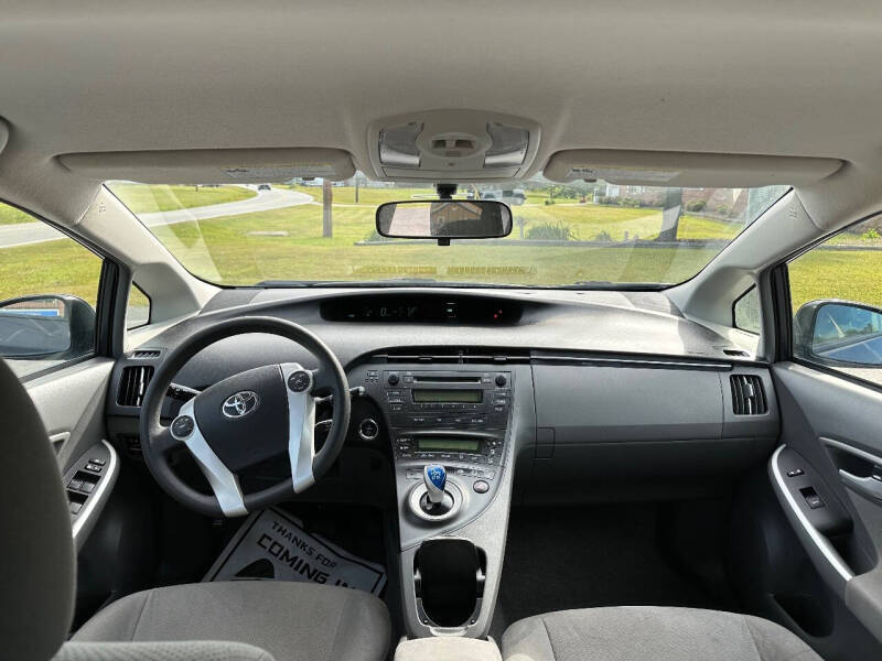 2011 Toyota Prius Two