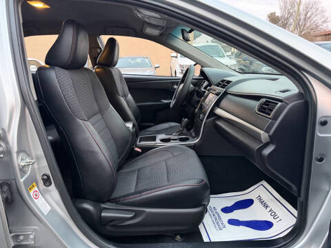 2015 Toyota Camry SE