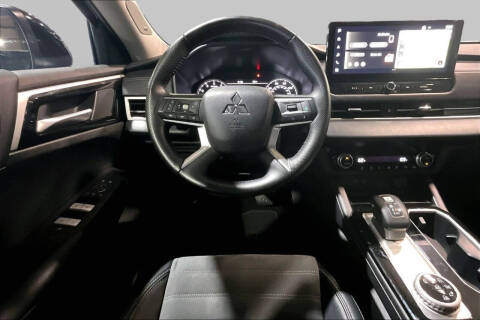 2025 Mitsubishi Outlander