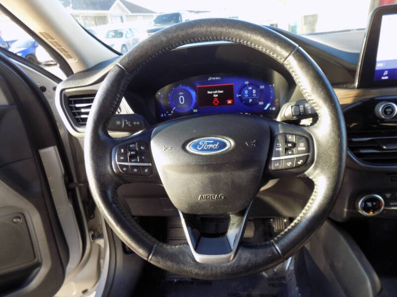 2020 Ford Escape Hybrid Titanium
