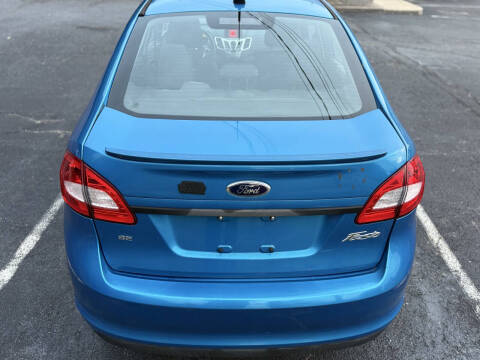 2012 Ford Fiesta SE