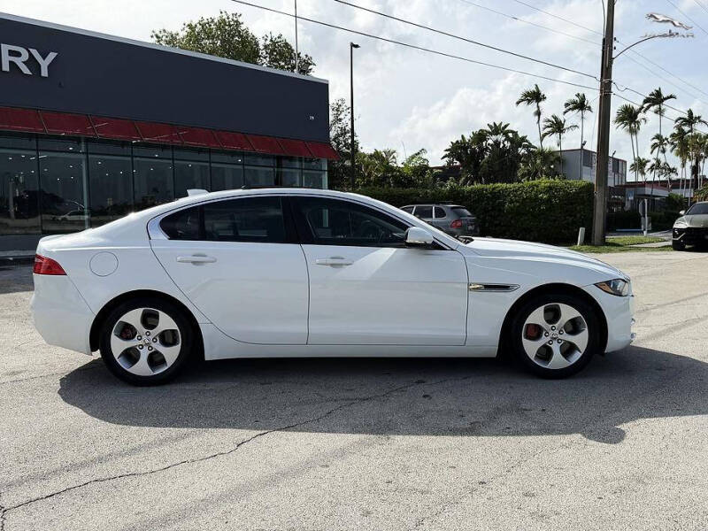 2017 Jaguar XE 25t