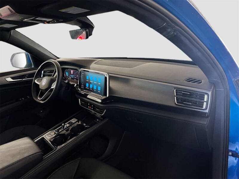 2024 Volkswagen Atlas Cross Sport SE