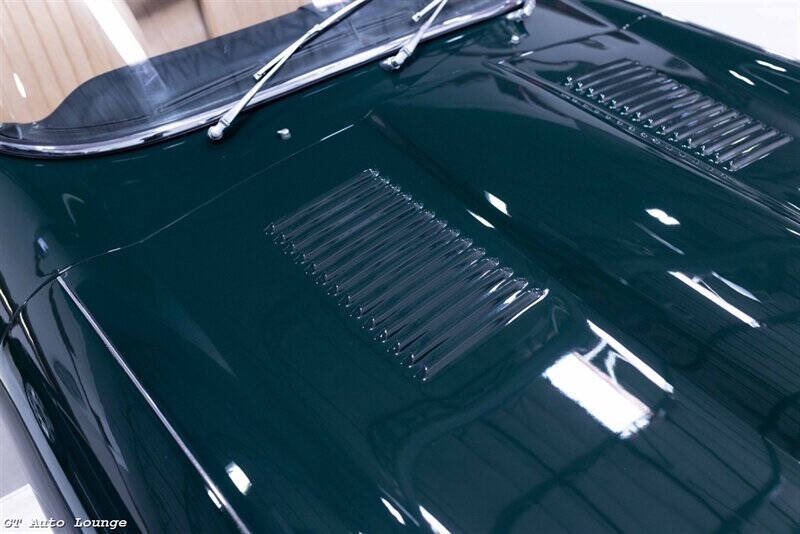 1970 Jaguar E-Type 31