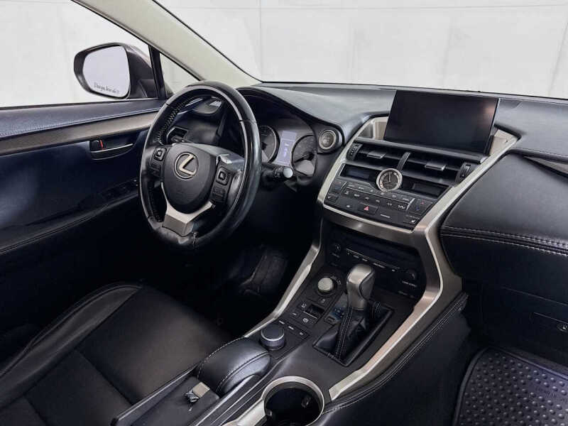 2017 Lexus NX 200t