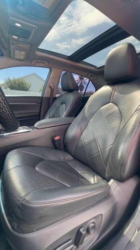 2019 Toyota Camry XLE V6