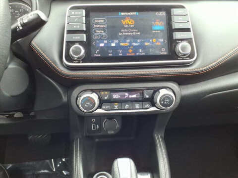 2019 Nissan Kicks SR