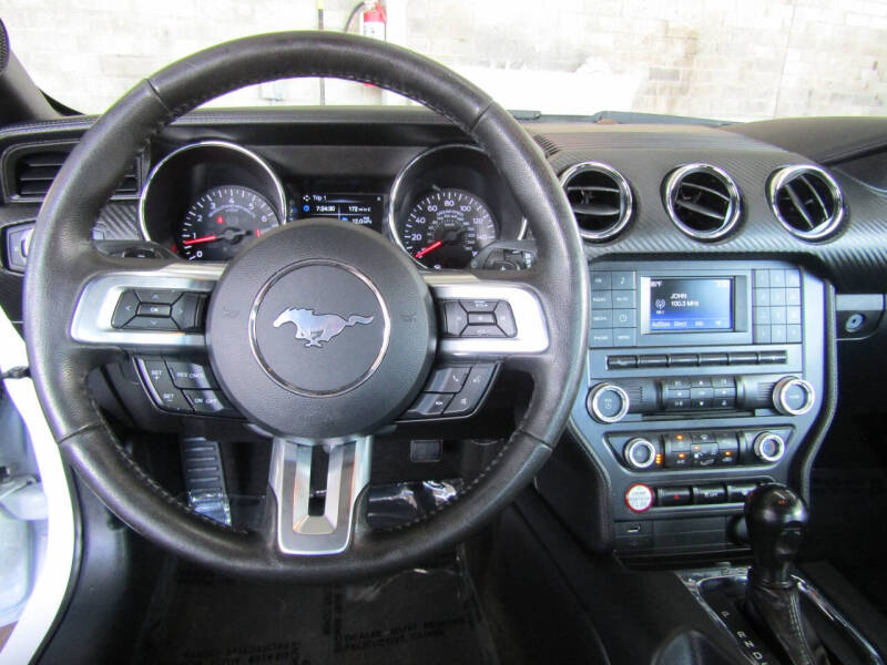 2015 Ford Mustang V6