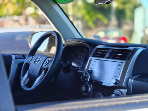 2024 Toyota 4Runner SR5