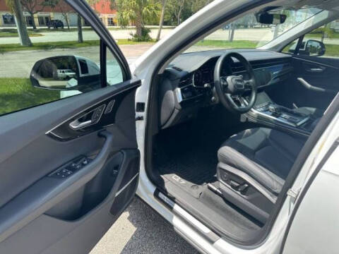 2023 Audi Q7 Premium Plus