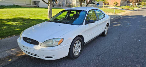 2005 Ford Taurus SE