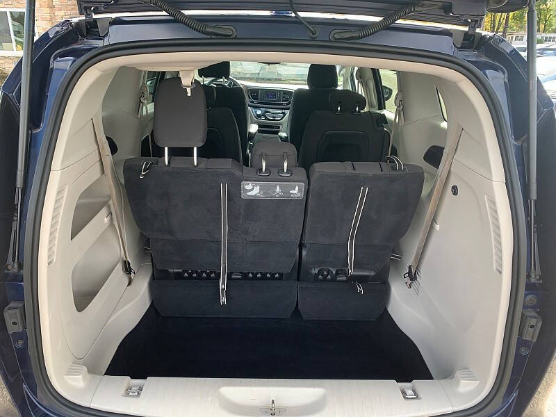 2017 Chrysler Pacifica LX